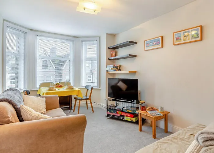 2 Bed In Weymouth 93560