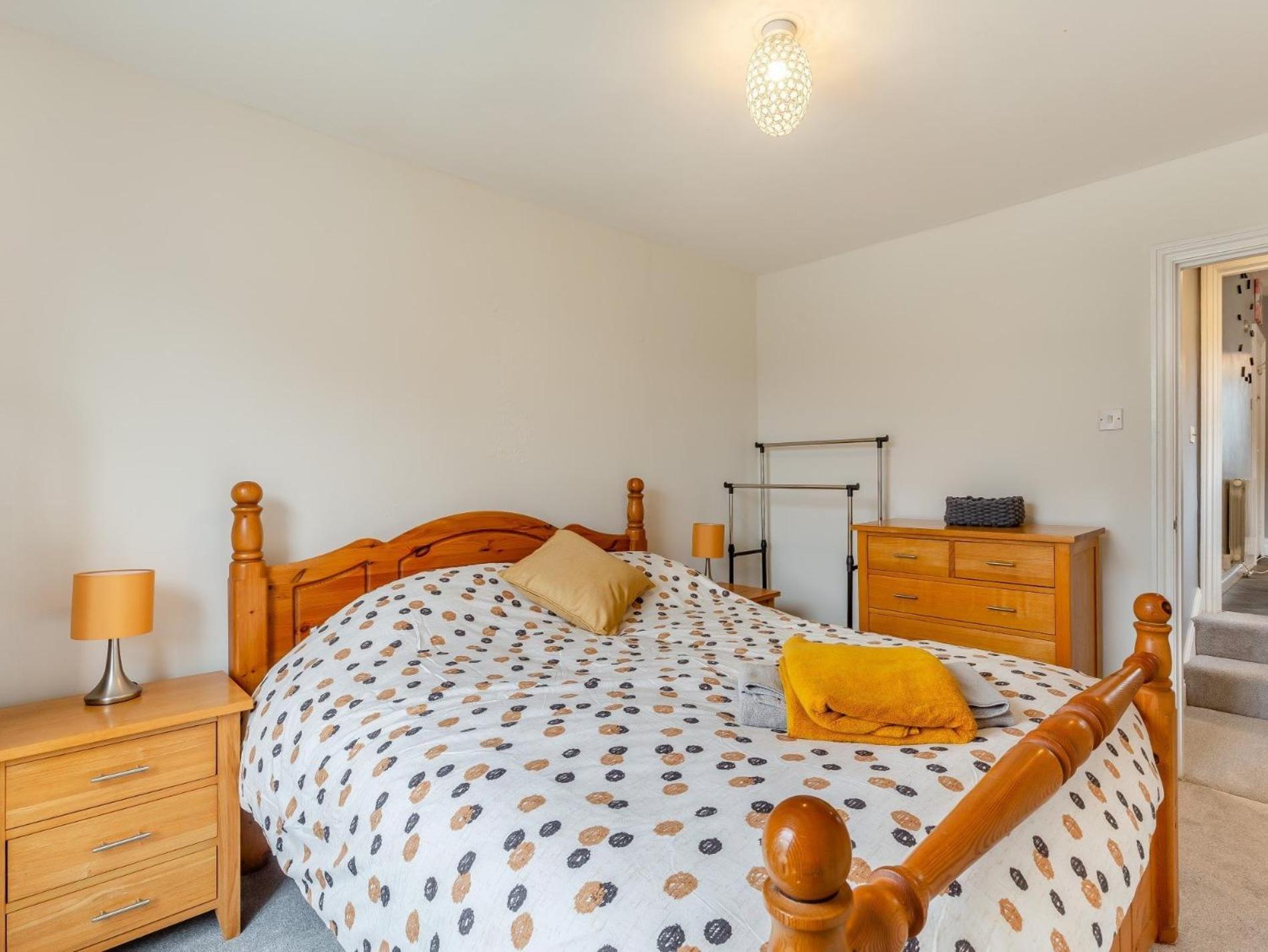 2 Bed In 93560 Дом отдыха